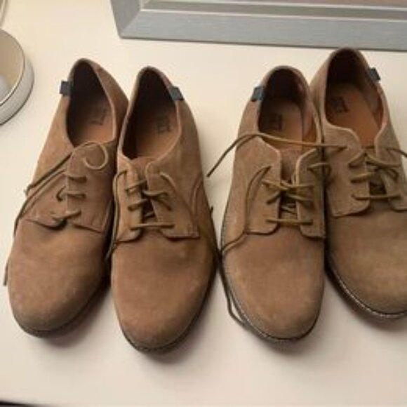 Dirty Bucs Oxford Shoes- Boys' 6M and 7M- BRAND NEW - Picture 1 of 5